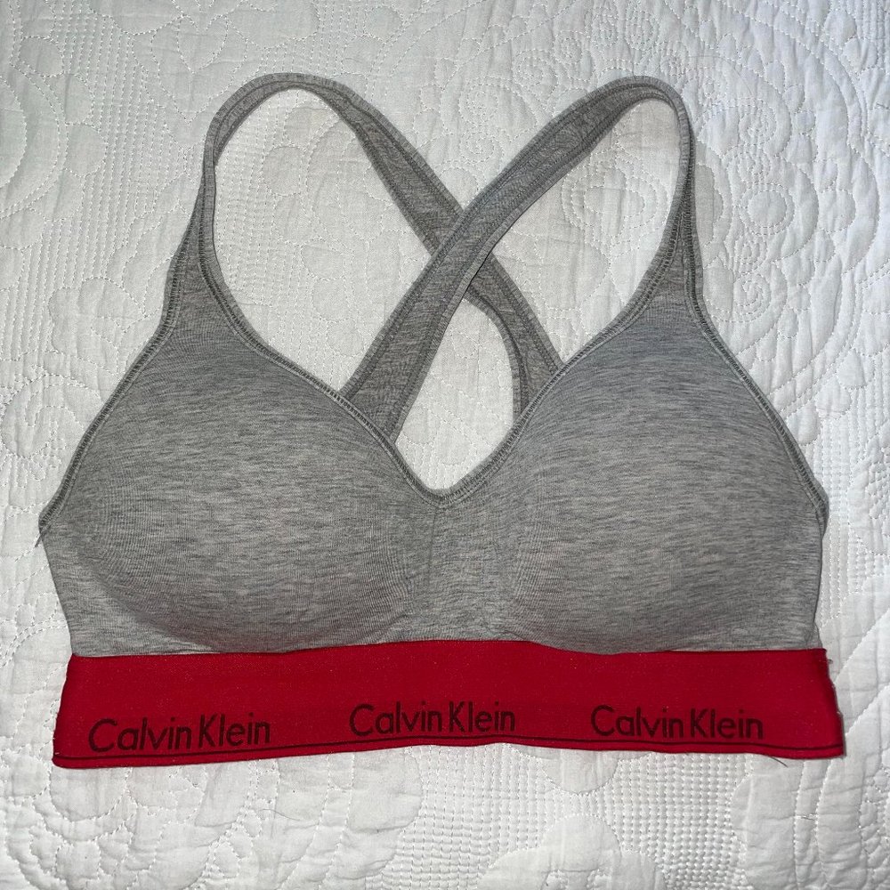 Calvin Klein Push-Up Sports Bra
